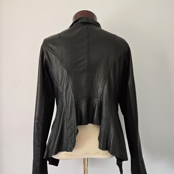 BEBE Women's Black 100% Leather open front Jacket. Lightweight.Size Small - Picture 5 of 11